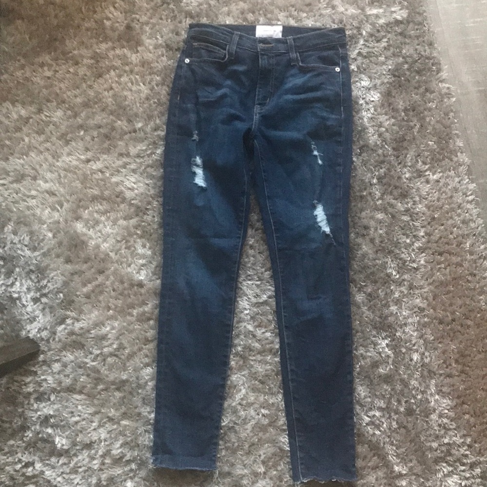 Current/Elliott distressed jeans. Size 27